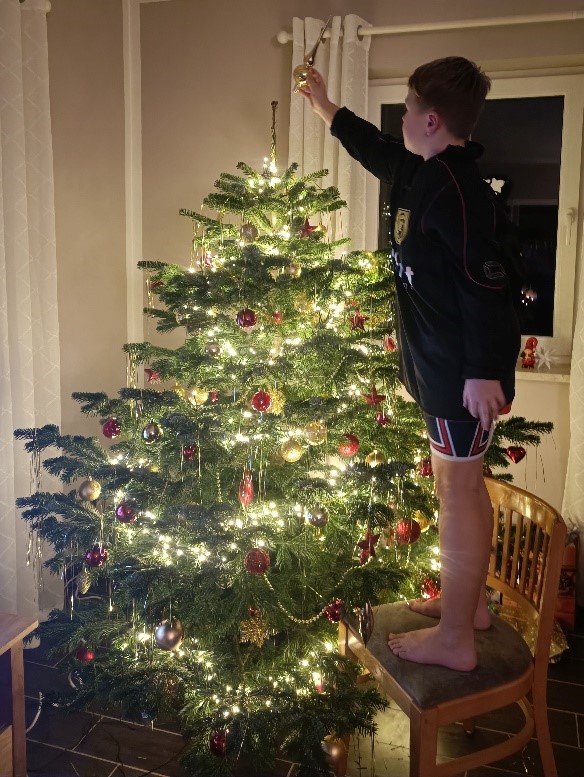 Weihnachtsbaum schmücken – Tradition mit Herz und Geschichte